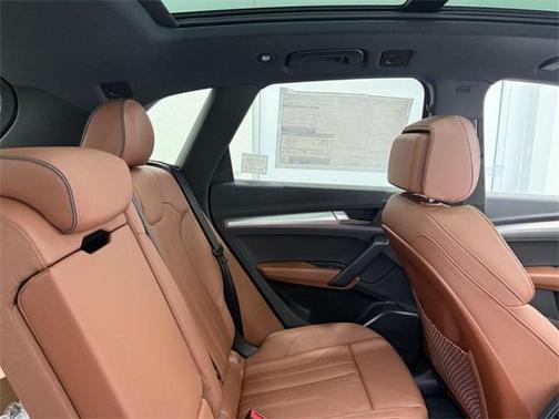 2025 Audi Q5 45 S line quattro Premium