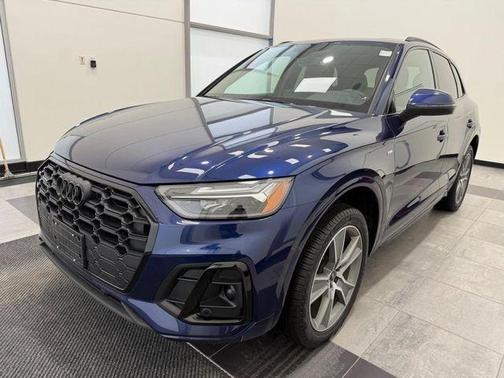 2025 Audi Q5 45 S line quattro Premium