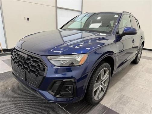 2025 Audi Q5 45 S line quattro Premium