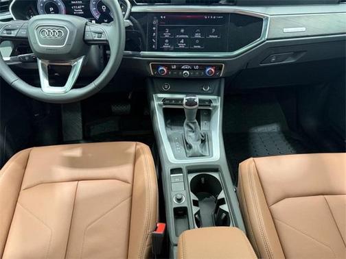 2025 Audi Q3 45 S line Premium