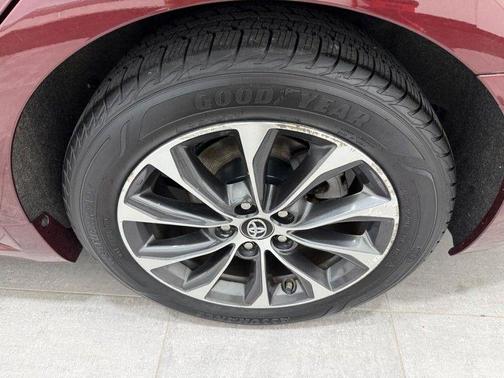 2016 Toyota Avalon XLE Premium