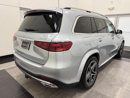 2024 Mercedes-Benz GLS 450 4MATIC