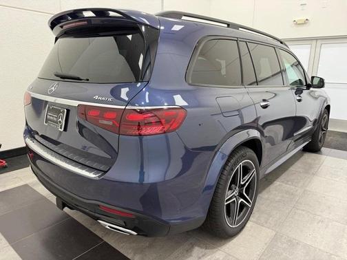 2025 Mercedes-Benz GLS 450 4MATIC