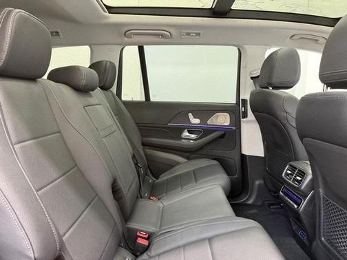 2026 Mercedes-Benz GLS 450 4MATIC