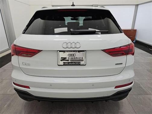 2024 Audi Q3 45 S line Premium