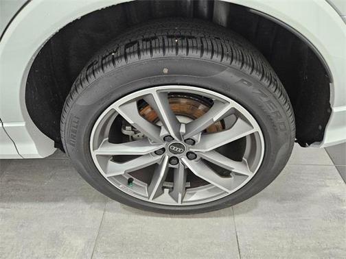 2024 Audi Q3 45 S line Premium