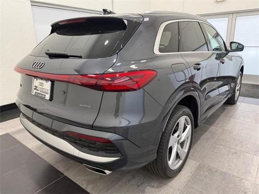 2025 Audi Q5 2.0T quattro Premium