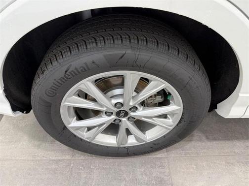 2025 Audi Q3 45 S line Premium