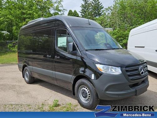 2025 Mercedes-Benz Sprinter 2500 144 WB Standard Roof Passenger