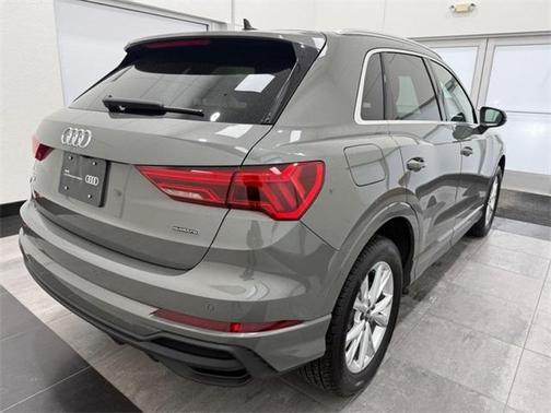 2025 Audi Q3 45 S line Premium