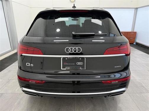 2024 Audi Q5 45 S line quattro Premium
