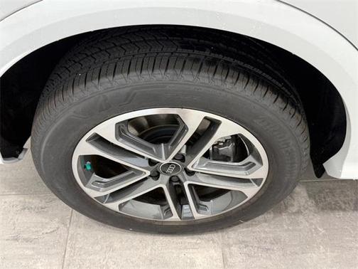 2025 Audi Q5 2.0T quattro Premium
