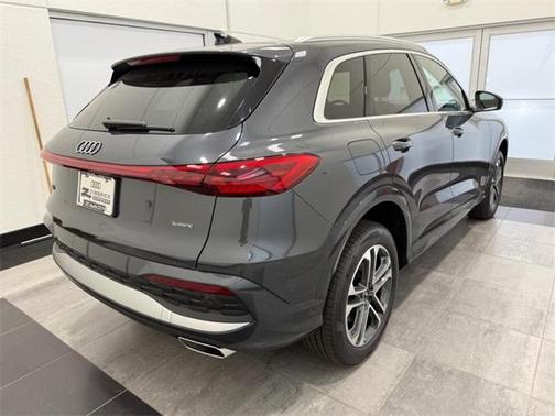 2025 Audi Q5 2.0T quattro Premium