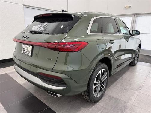 2025 Audi Q5 2.0T quattro Premium