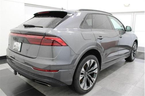 2025 Audi Q8 55 Premium