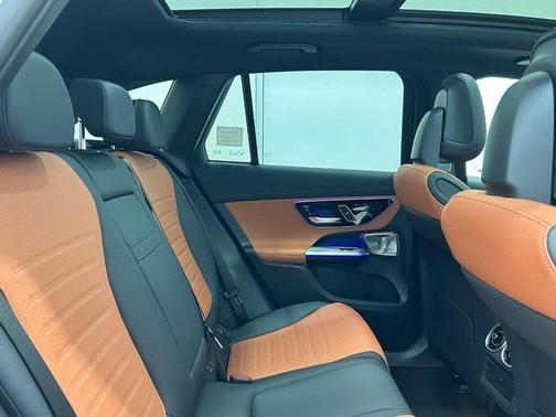 2025 Mercedes-Benz GLC 350e Base 4MATIC
