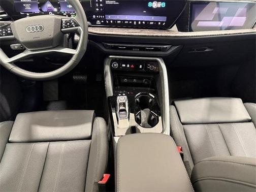 2025 Audi Q5 2.0T Premium