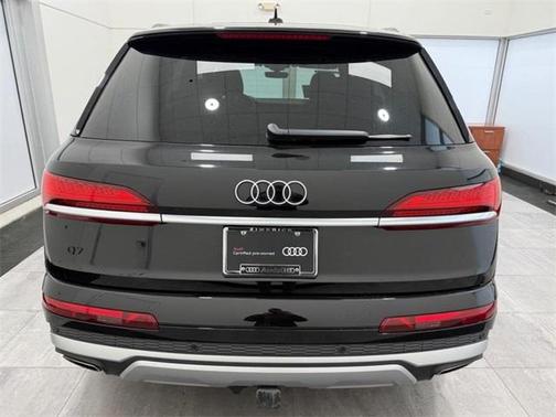 2025 Audi Q7 45 Premium
