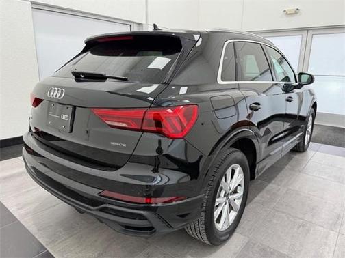 2025 Audi Q3 45 S line Premium