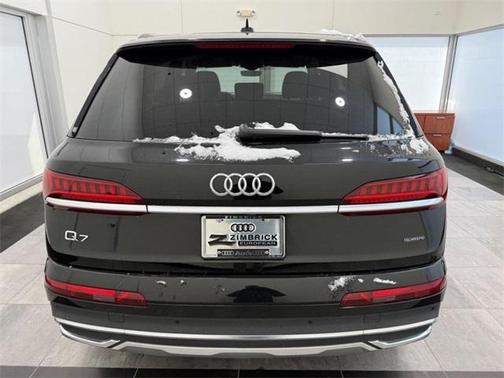 2022 Audi Q7 55 Premium Plus