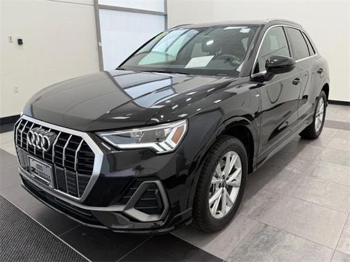 2022 Audi Q3 45 S line Premium