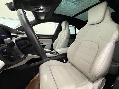 2024 Porsche Macan 4