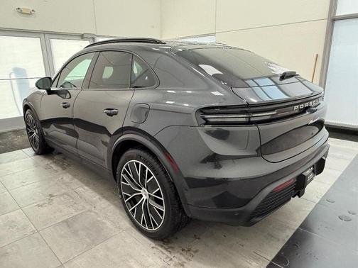 2024 Porsche Macan 4