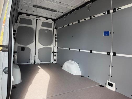 2026 Mercedes-Benz Sprinter 2500 High Roof