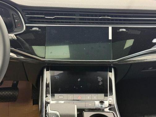 White 2026 Audi Q7 45 Premium
