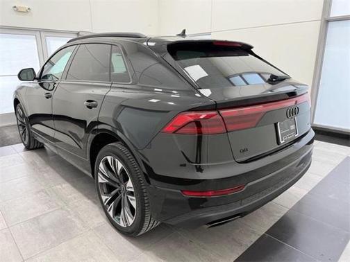 2025 Audi Q8 55 Premium