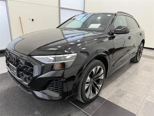 2025 Audi Q8 55 Premium