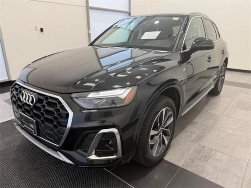 2024 Audi Q5 45 S line quattro Premium