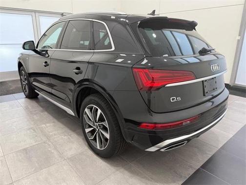 2024 Audi Q5 45 S line quattro Premium