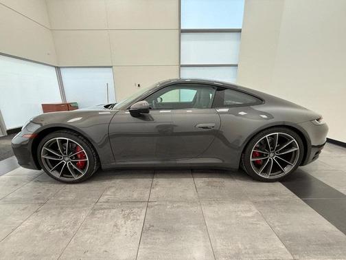 2022 Porsche 911 Carrera S