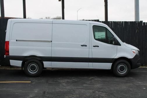 2025 Mercedes-Benz Sprinter 2500 Standard Roof