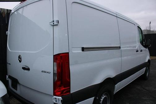 2025 Mercedes-Benz Sprinter 2500 Standard Roof