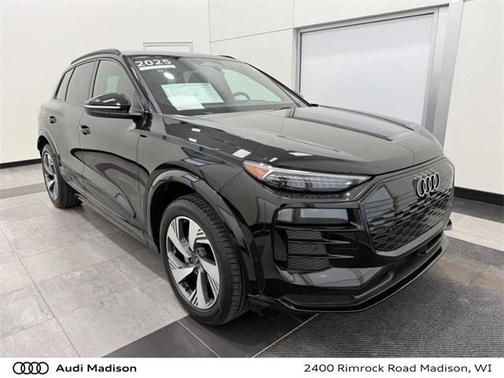 2025 Audi Q6 e-tron Premium