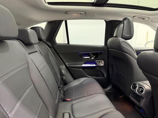2025 Mercedes-Benz GLC 350e Base 4MATIC
