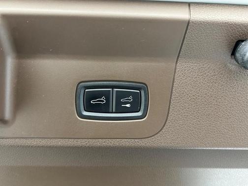 2018 Porsche Panamera 4 Executive