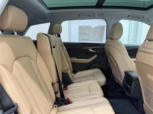 2025 Audi Q7 55 Prestige