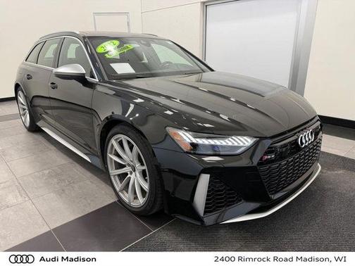 Mythos Black Metallic 2022 Audi RS 6 Avant 4.0T quattro