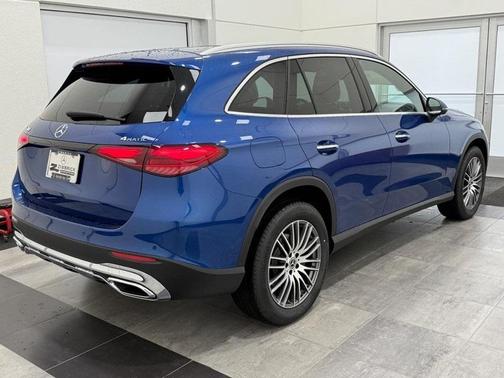 2025 Mercedes-Benz GLC 300 Base 4MATIC
