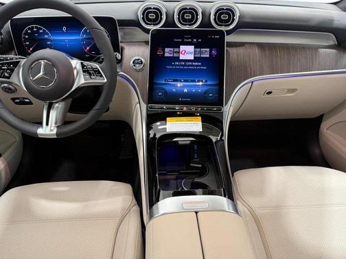 2025 Mercedes-Benz GLC 300 Base 4MATIC