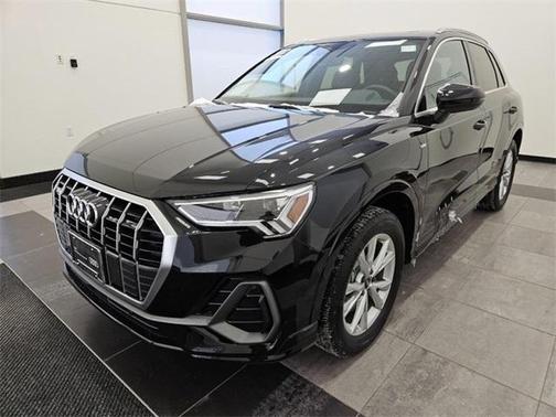 2025 Audi Q3 45 S line Premium