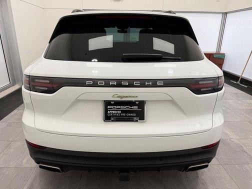 2022 Porsche Cayenne 