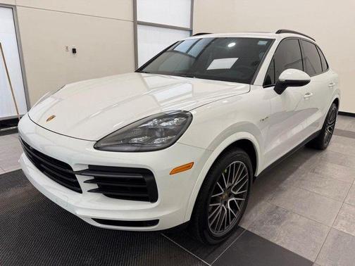2022 Porsche Cayenne 