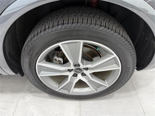 2025 Audi Q5 45 S line quattro Premium