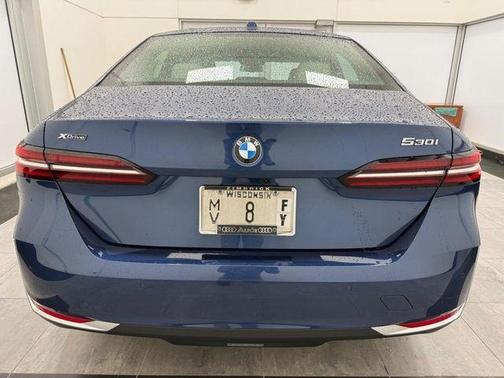 Phytonic Blue Metallic 2024 BMW 530 i xDrive