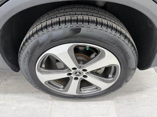 2022 Mercedes-Benz GLC 300 Base 4MATIC