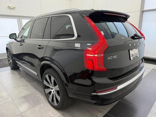 2024 Volvo XC90 Recharge Plug-In Hybrid T8 Ultimate 6-Seater